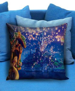 disney tangled rapunsel watching lantern in the castle Pillow case