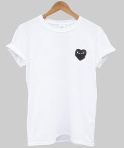 heart eyes T shirt