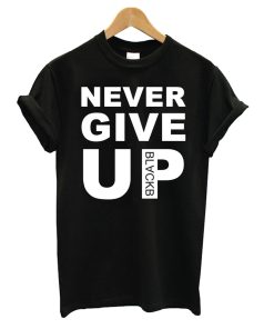 Never Give Up – Mo Salah T Shirt KM