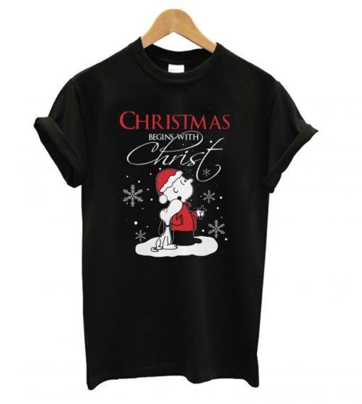 Snoopy And Charlie Brown Christmas Begins With Christ T-Shirt KM