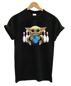 Baby Yoda Hug Bowling Classic T-Shirt KM