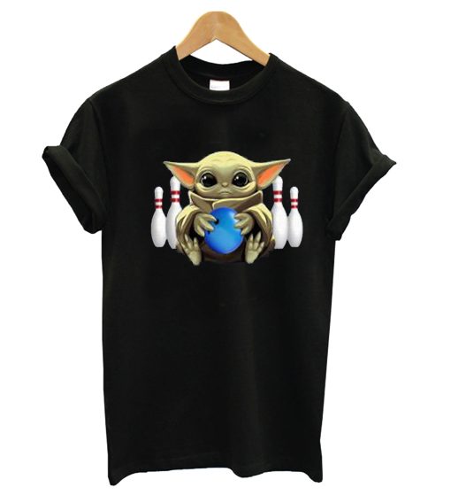 Baby Yoda Hug Bowling Classic T-Shirt KM